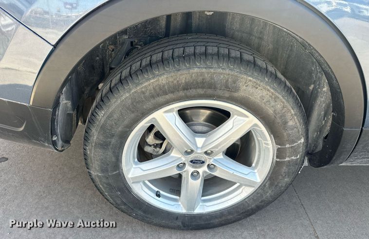 image for item DW5100 2018 Ford Explorer SUV