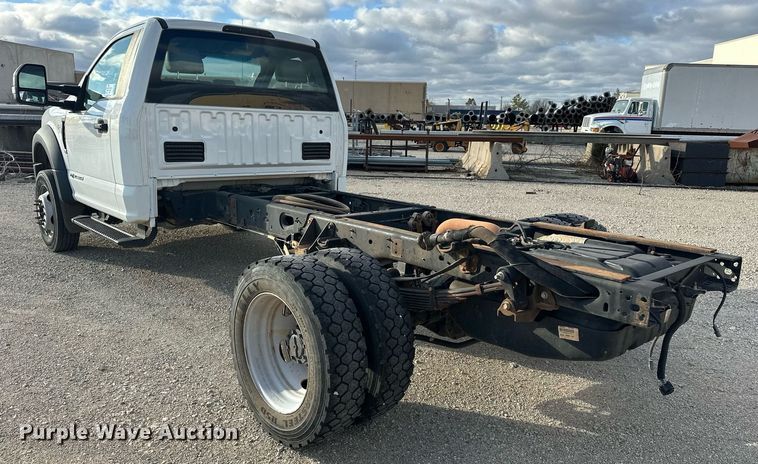 image for item DW5106 2019 Ford F550 Super Duty truck cab and chassis
