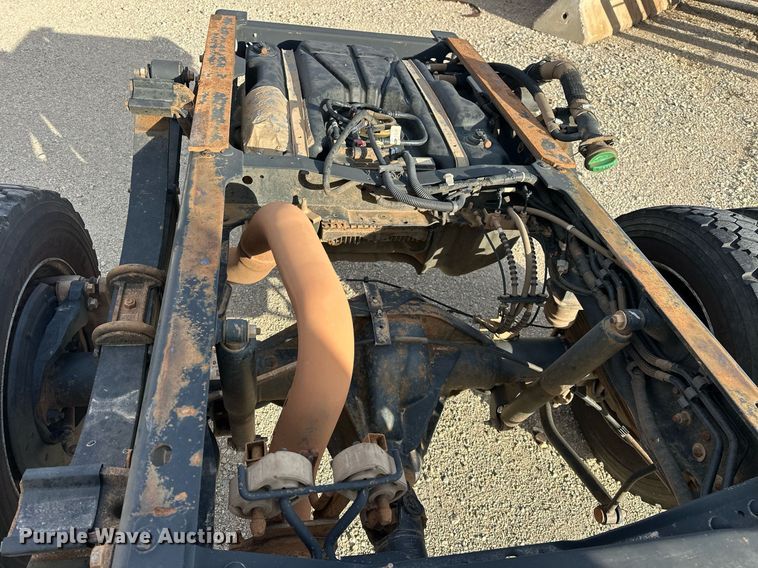 image for item DW5106 2019 Ford F550 Super Duty truck cab and chassis