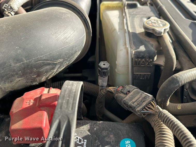 image for item DW5106 2019 Ford F550 Super Duty truck cab and chassis