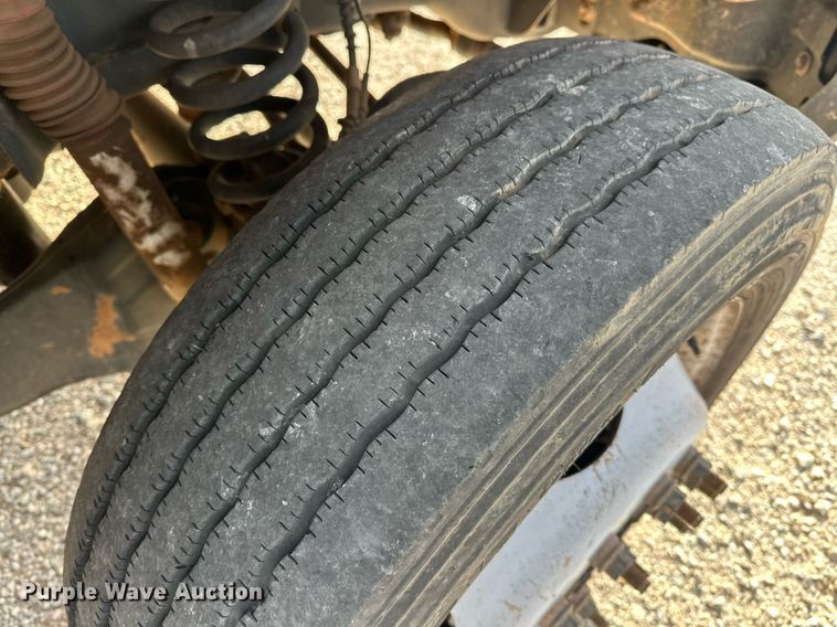 image for item DW5106 2019 Ford F550 Super Duty truck cab and chassis