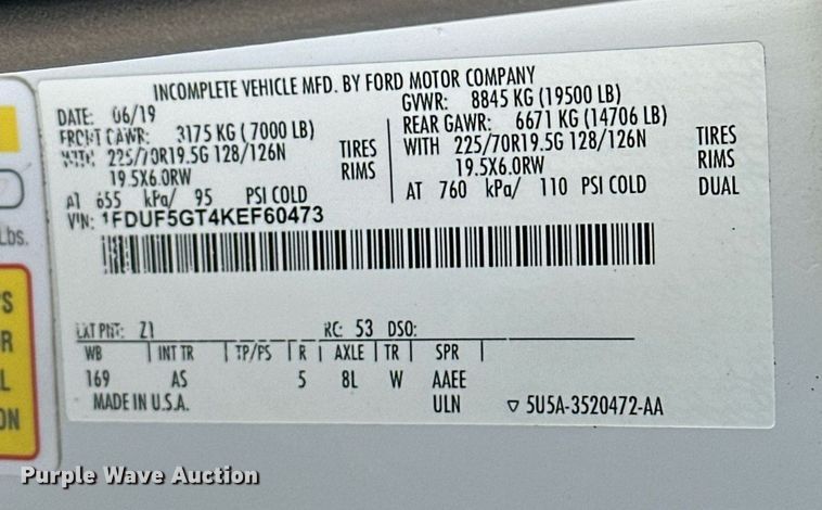 image for item DW5106 2019 Ford F550 Super Duty truck cab and chassis