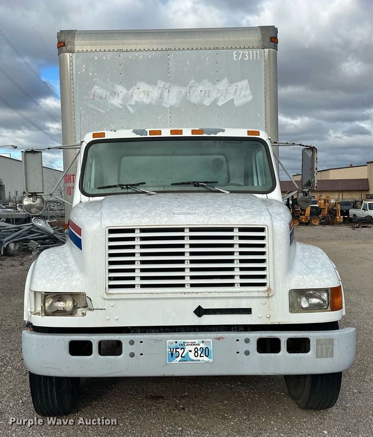 image for item DW5107 1998 International 4700 4X2 box truck