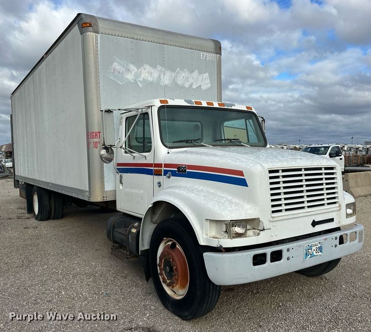 image for item DW5107 1998 International 4700 4X2 box truck