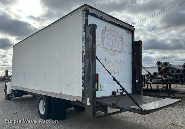 image for item DW5107 1998 International 4700 4X2 box truck