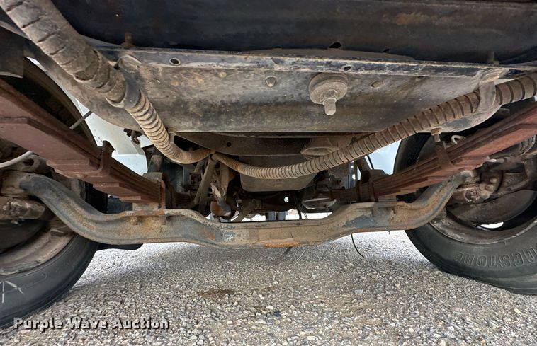 image for item DW5107 1998 International 4700 4X2 box truck