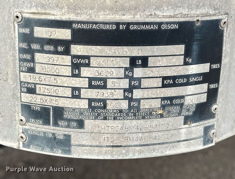 image for item DW5107 1998 International 4700 4X2 box truck