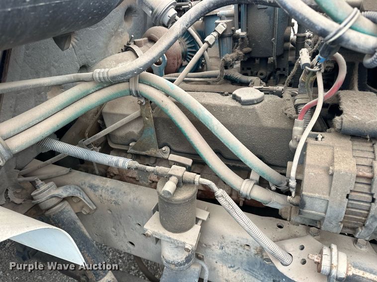 image for item DW5107 1998 International 4700 4X2 box truck