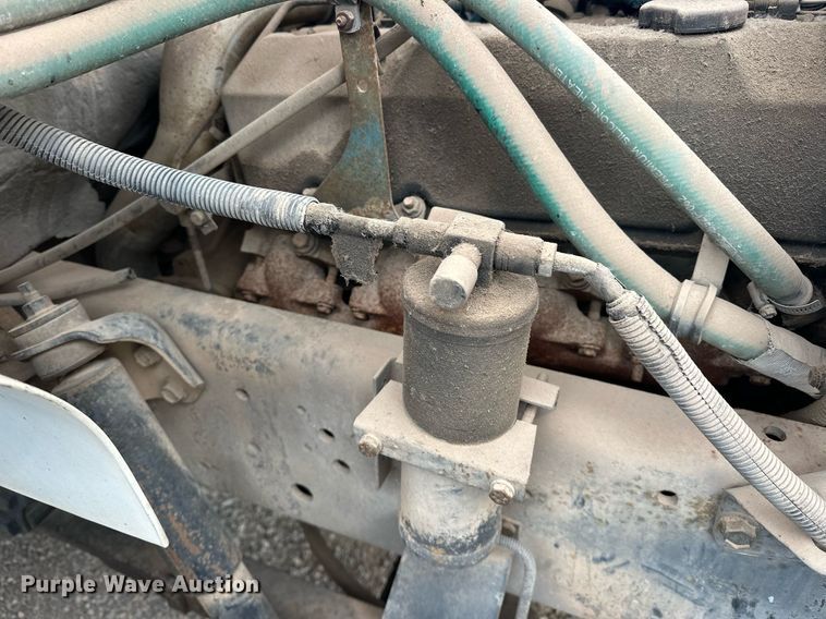 image for item DW5107 1998 International 4700 4X2 box truck