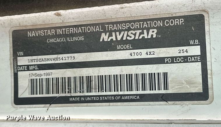 image for item DW5107 1998 International 4700 4X2 box truck