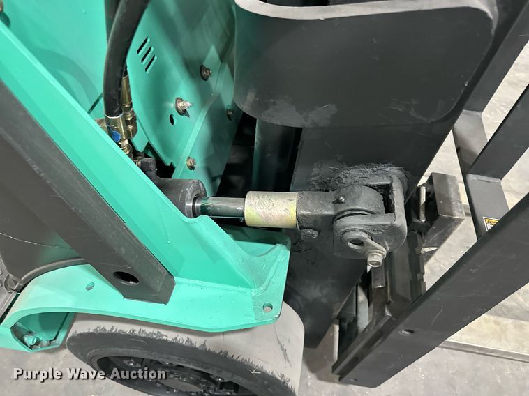 image for item DW5108 Mitsubishi FGC25N forklift