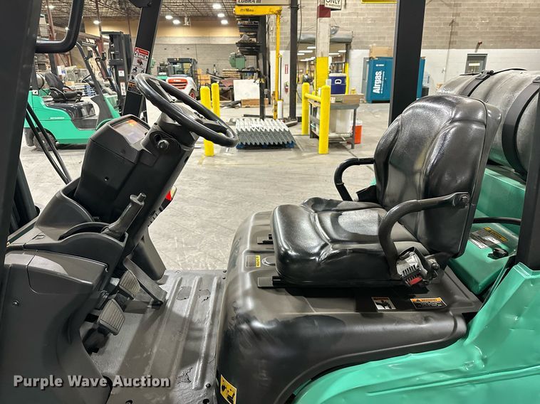 image for item DW5108 Mitsubishi FGC25N forklift