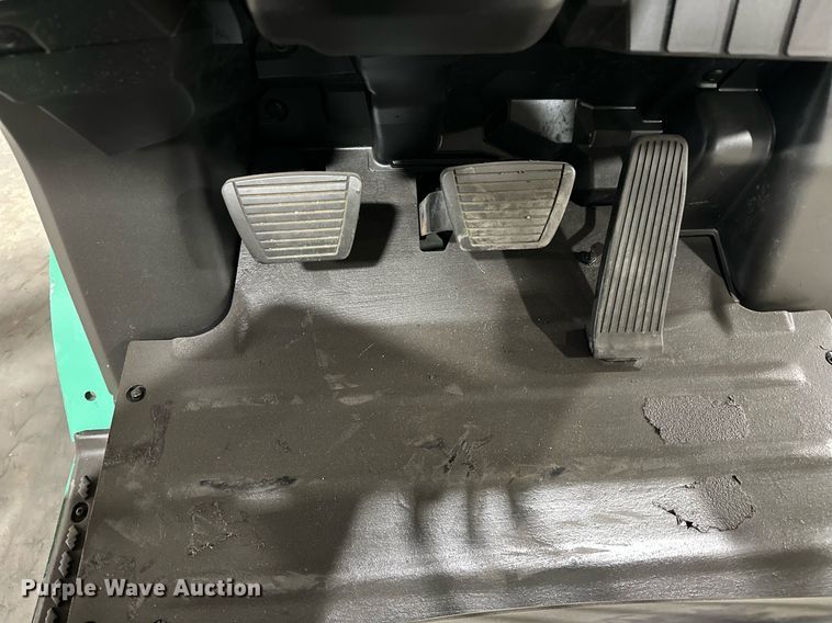 image for item DW5108 Mitsubishi FGC25N forklift