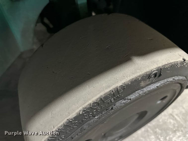 image for item DW5108 Mitsubishi FGC25N forklift