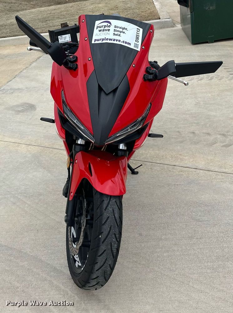 image for item DW5113 2016 Honda CBR 500R motorcycle