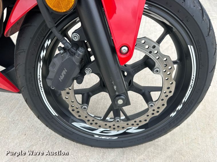 image for item DW5113 2016 Honda CBR 500R motorcycle