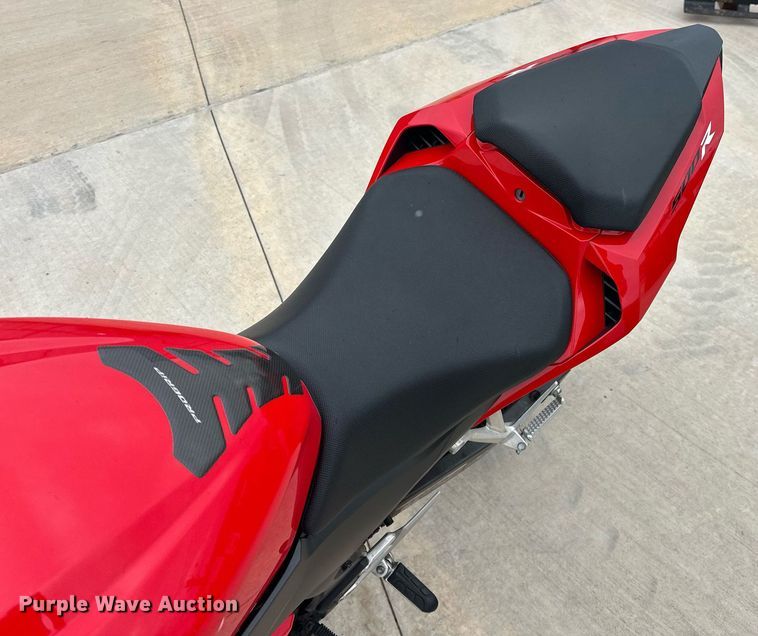 image for item DW5113 2016 Honda CBR 500R motorcycle