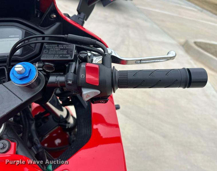 image for item DW5113 2016 Honda CBR 500R motorcycle