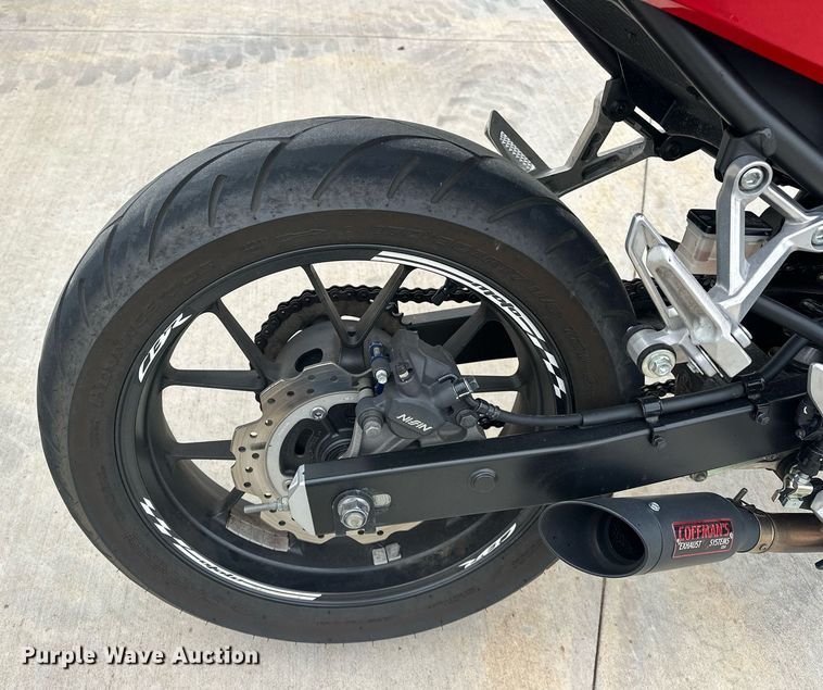 image for item DW5113 2016 Honda CBR 500R motorcycle