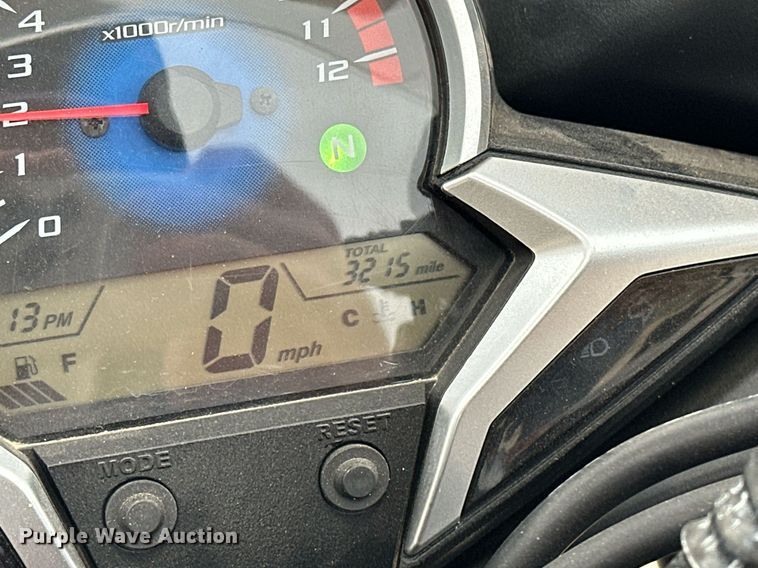 image for item DW5114 2011 Honda CBR250R motorcycle