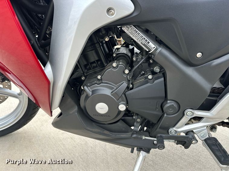 image for item DW5114 2011 Honda CBR250R motorcycle