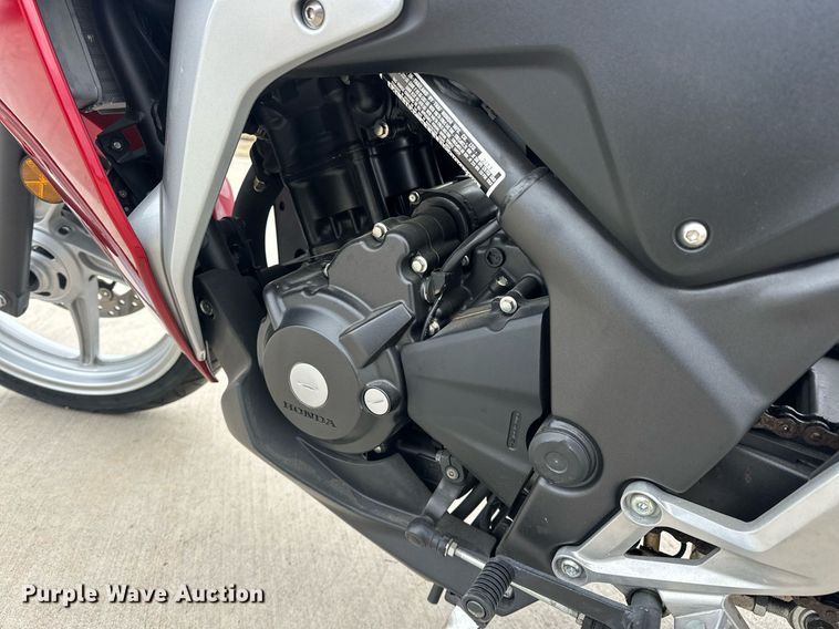 image for item DW5114 2011 Honda CBR250R motorcycle