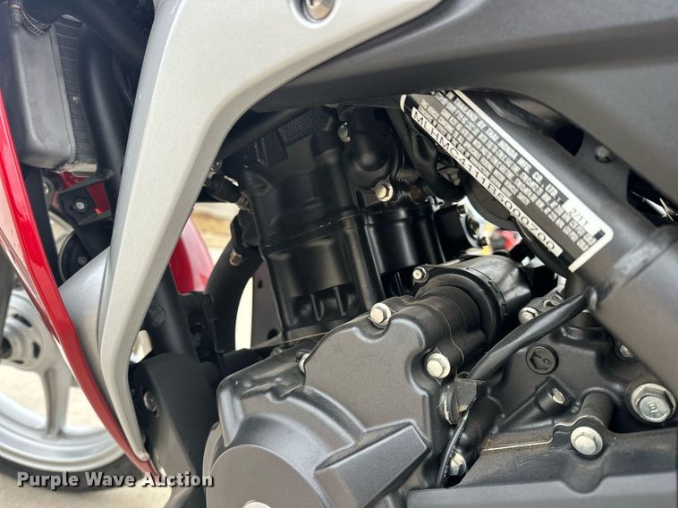 image for item DW5114 2011 Honda CBR250R motorcycle