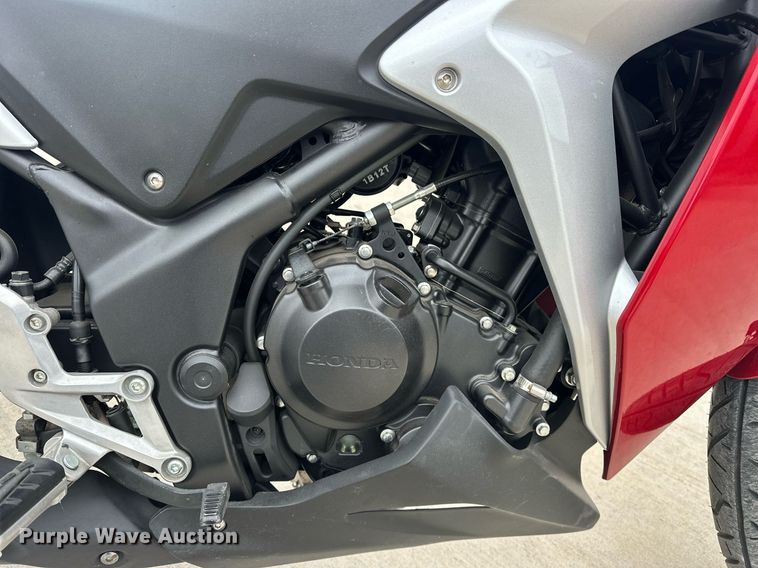 image for item DW5114 2011 Honda CBR250R motorcycle