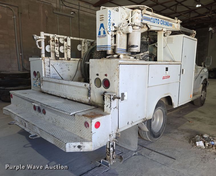 image for item DW8517 1995 Ford F450 Super Duty utility / service truck