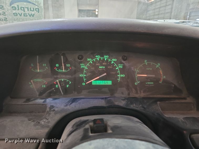 image for item DW8517 1995 Ford F450 Super Duty utility / service truck