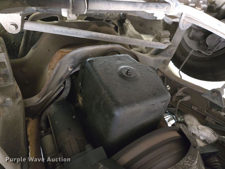 image for item DW8517 1995 Ford F450 Super Duty utility / service truck