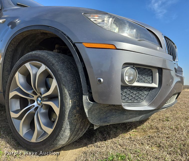 image for item DW8560 2014 BMW X6 SUV