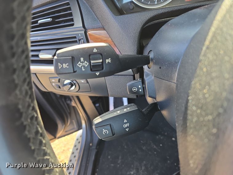 image for item DW8560 2014 BMW X6 SUV