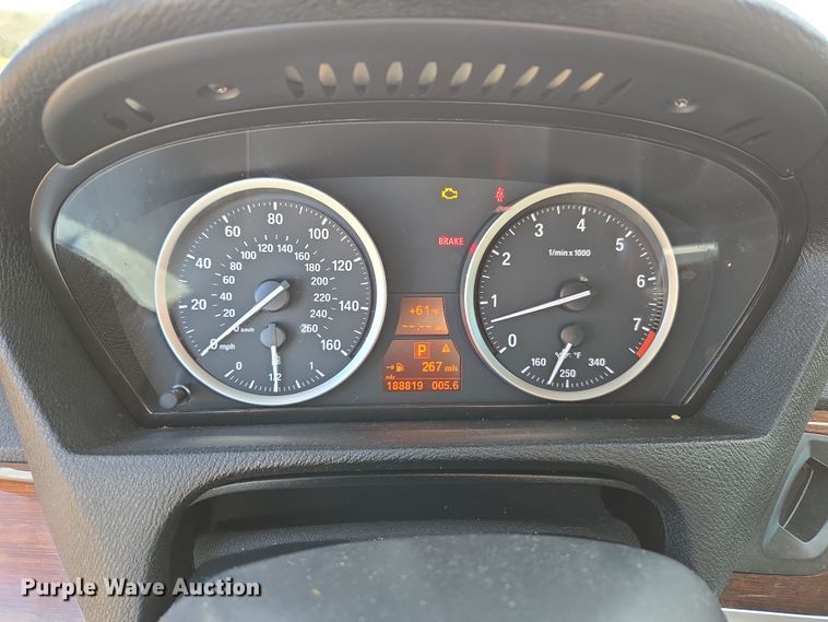 image for item DW8560 2014 BMW X6 SUV