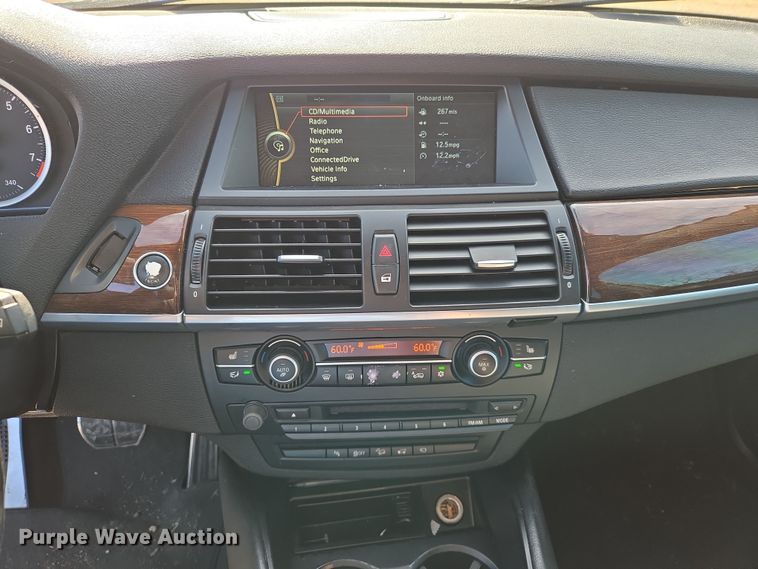 image for item DW8560 2014 BMW X6 SUV