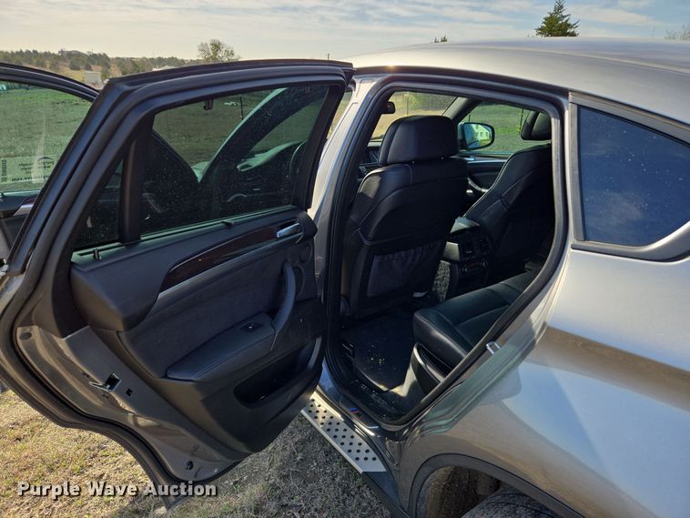 image for item DW8560 2014 BMW X6 SUV