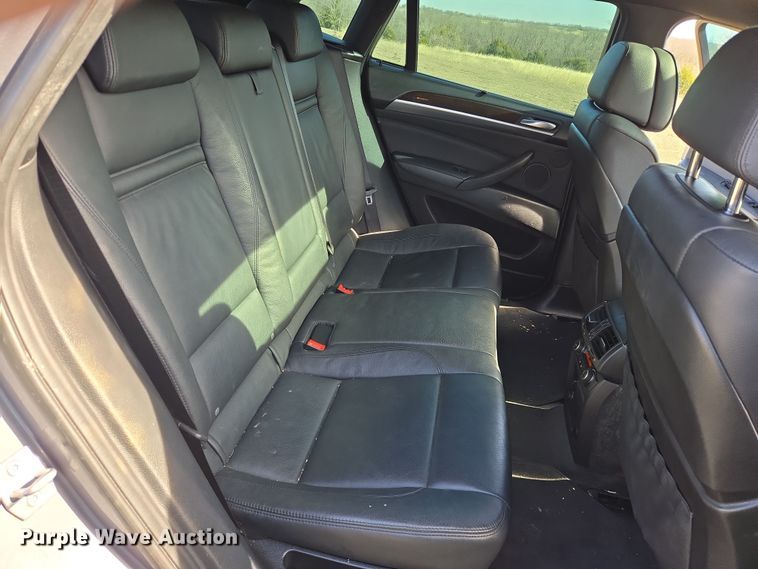 image for item DW8560 2014 BMW X6 SUV