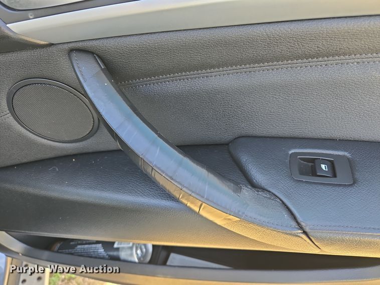 image for item DW8560 2014 BMW X6 SUV