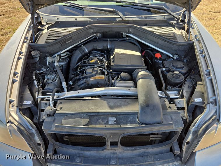image for item DW8560 2014 BMW X6 SUV