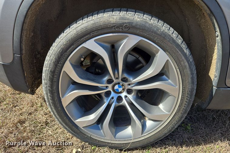 image for item DW8560 2014 BMW X6 SUV