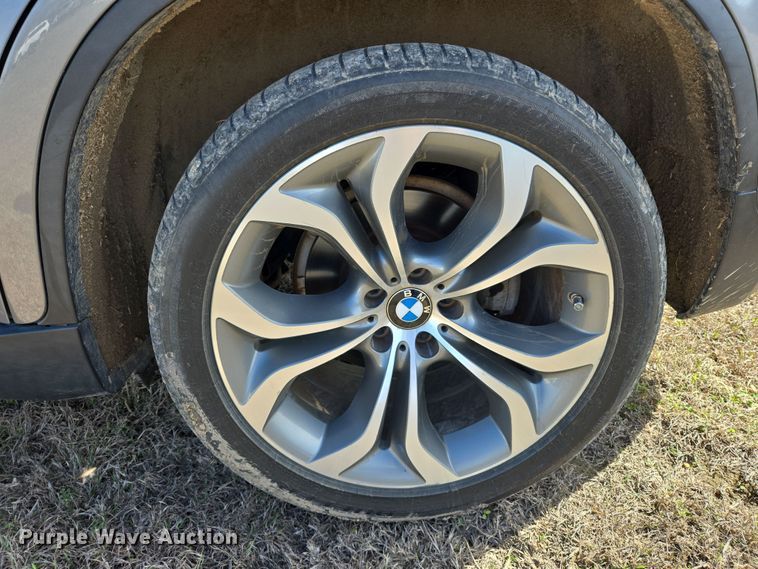 image for item DW8560 2014 BMW X6 SUV