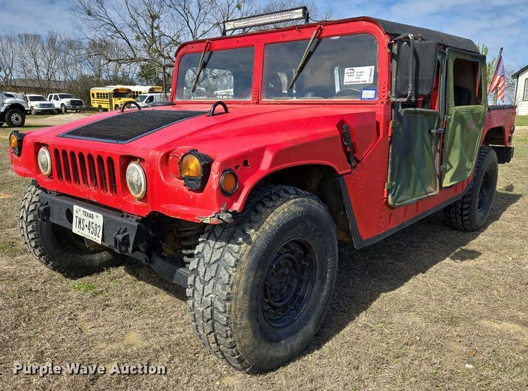 image for item DW8561 2006 Am General M1097R1 HMMWV SUV