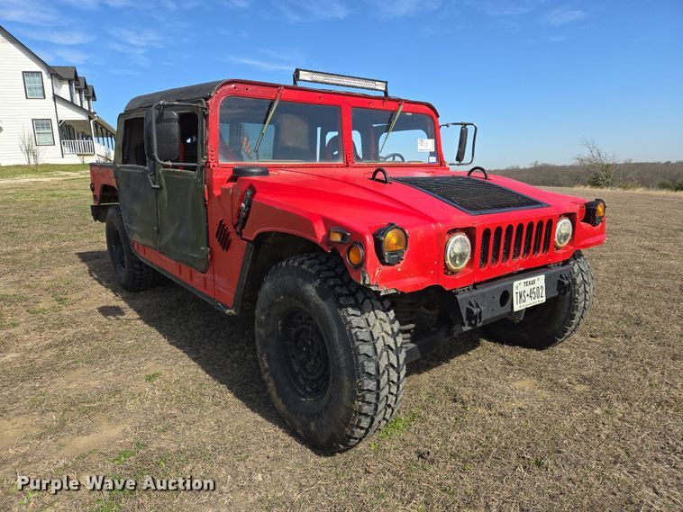 image for item DW8561 2006 Am General M1097R1 HMMWV SUV