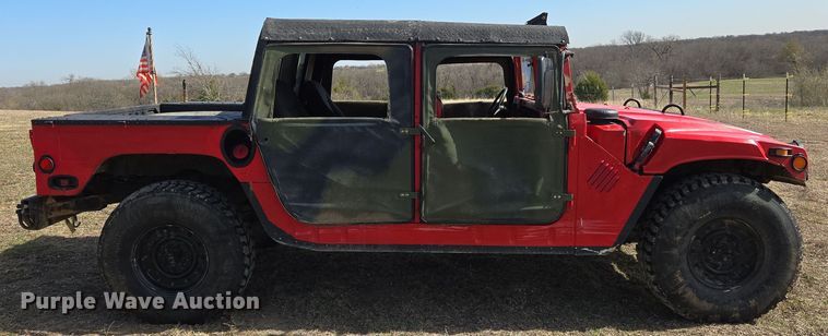 image for item DW8561 2006 Am General M1097R1 HMMWV SUV