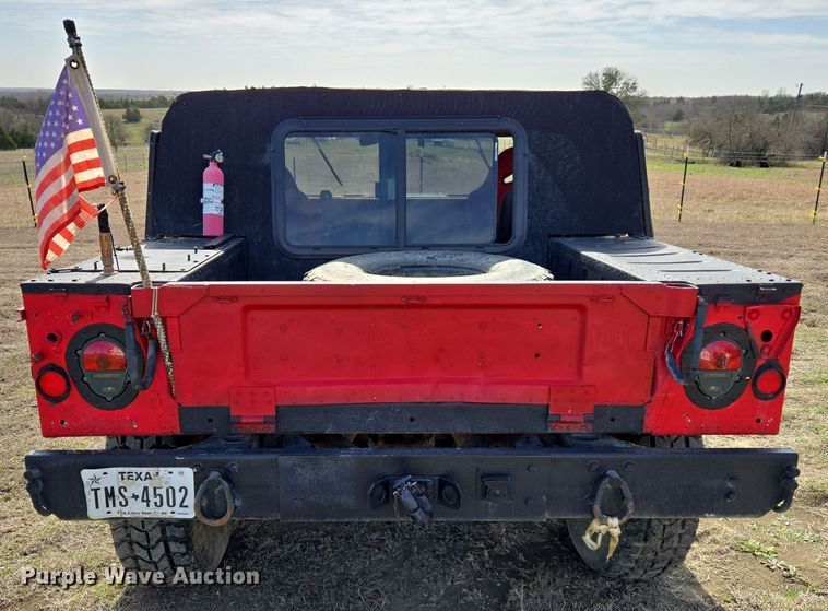 image for item DW8561 2006 Am General M1097R1 HMMWV SUV