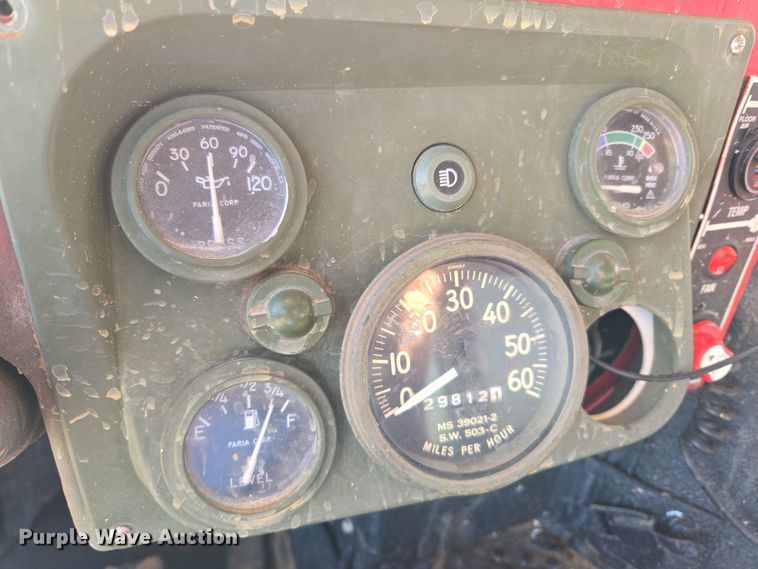 image for item DW8561 2006 Am General M1097R1 HMMWV SUV