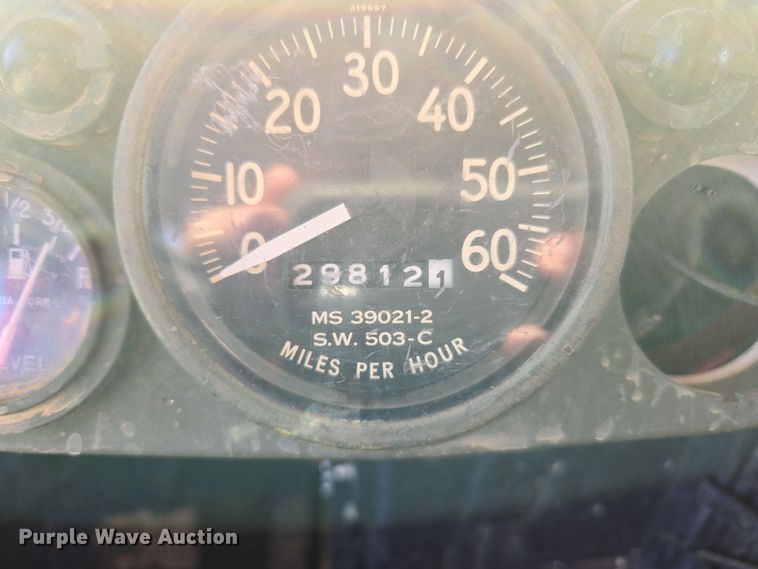 image for item DW8561 2006 Am General M1097R1 HMMWV SUV