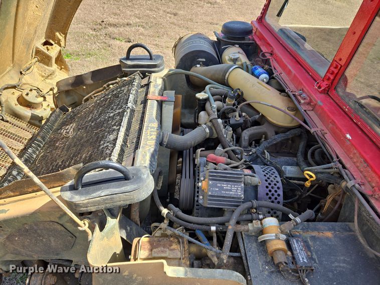 image for item DW8561 2006 Am General M1097R1 HMMWV SUV