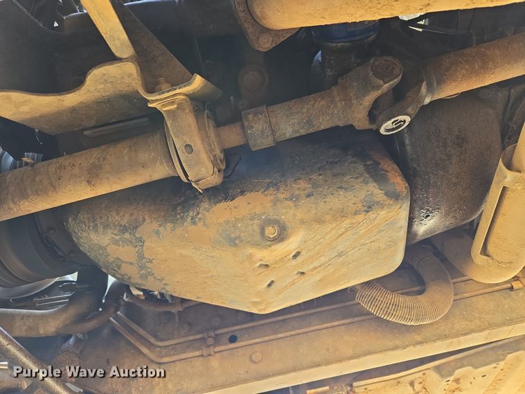 image for item DW8561 2006 Am General M1097R1 HMMWV SUV