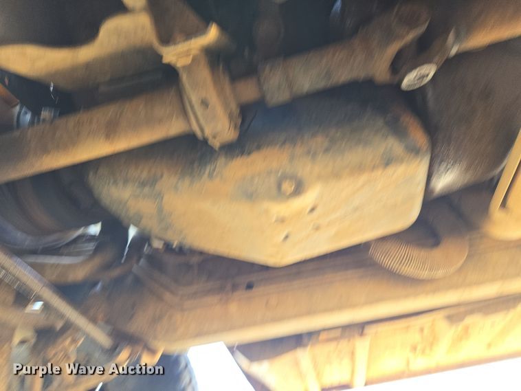 image for item DW8561 2006 Am General M1097R1 HMMWV SUV